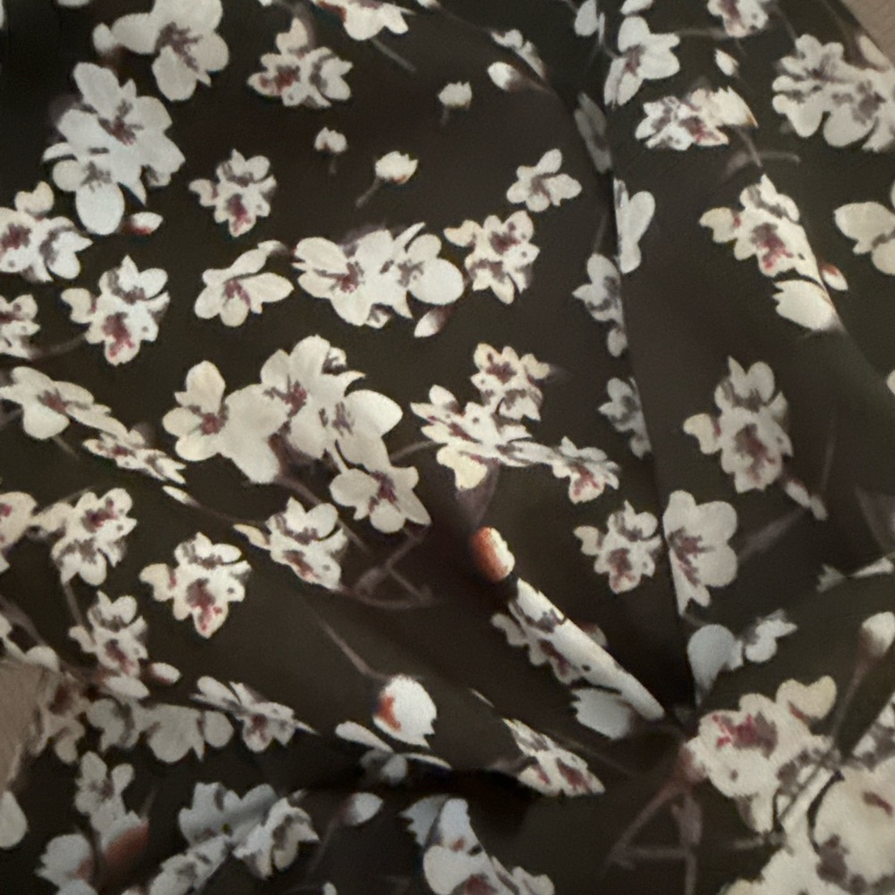 Anthropologie Black and White Floral Tunic - Picture 6 of 6
